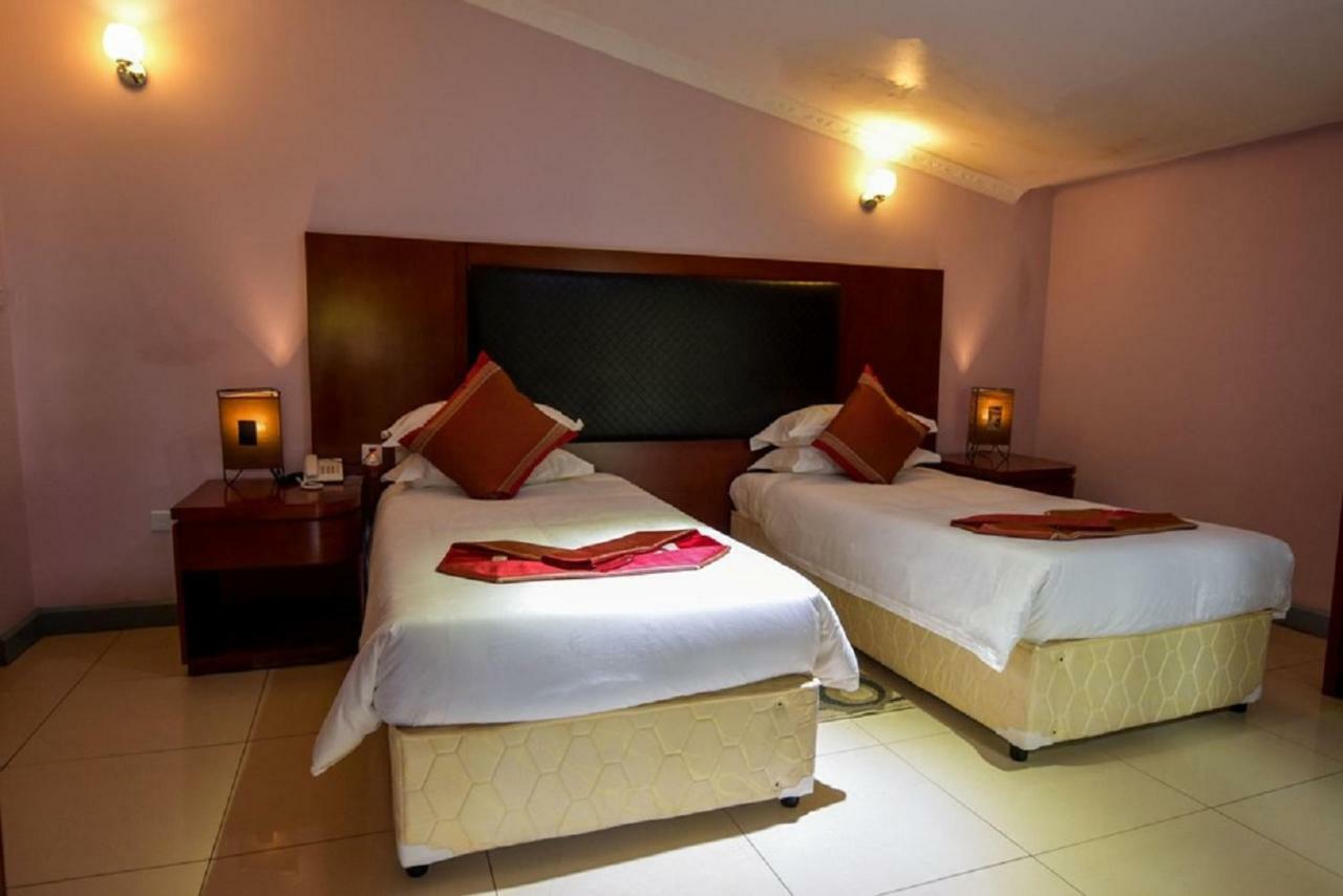 Orient Park Hotel Кигали Экстерьер фото