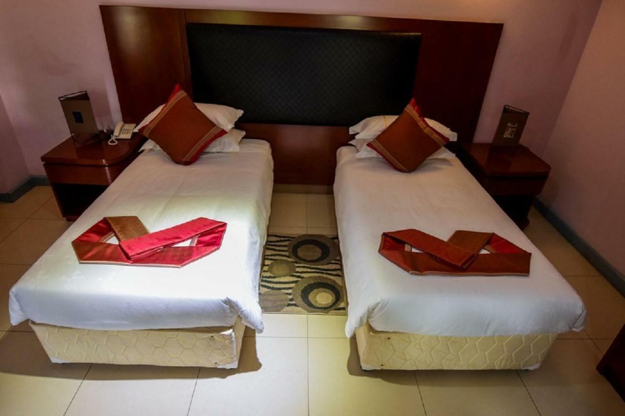 Orient Park Hotel Кигали Экстерьер фото