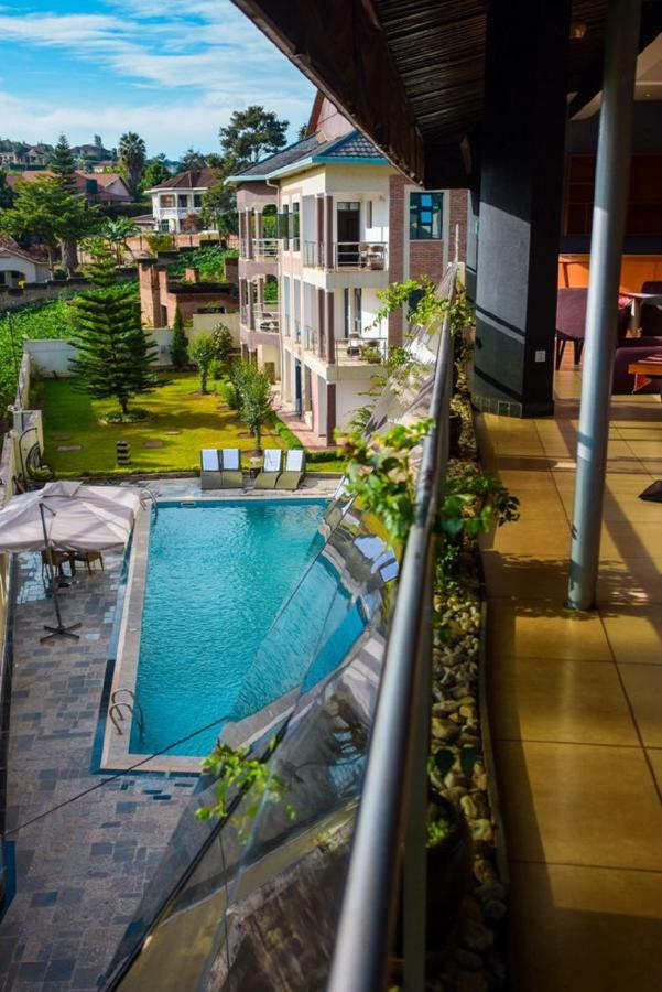 Orient Park Hotel Кигали Экстерьер фото