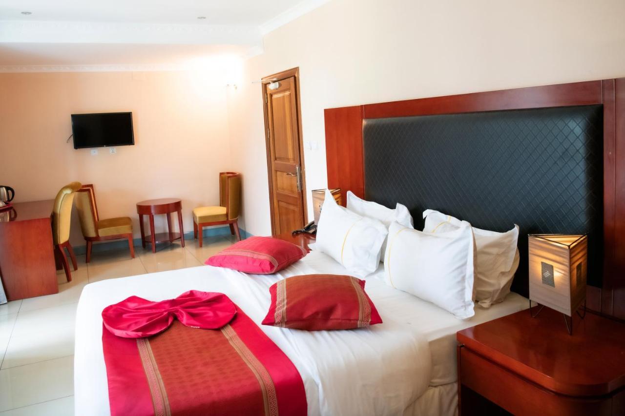 Orient Park Hotel Кигали Экстерьер фото