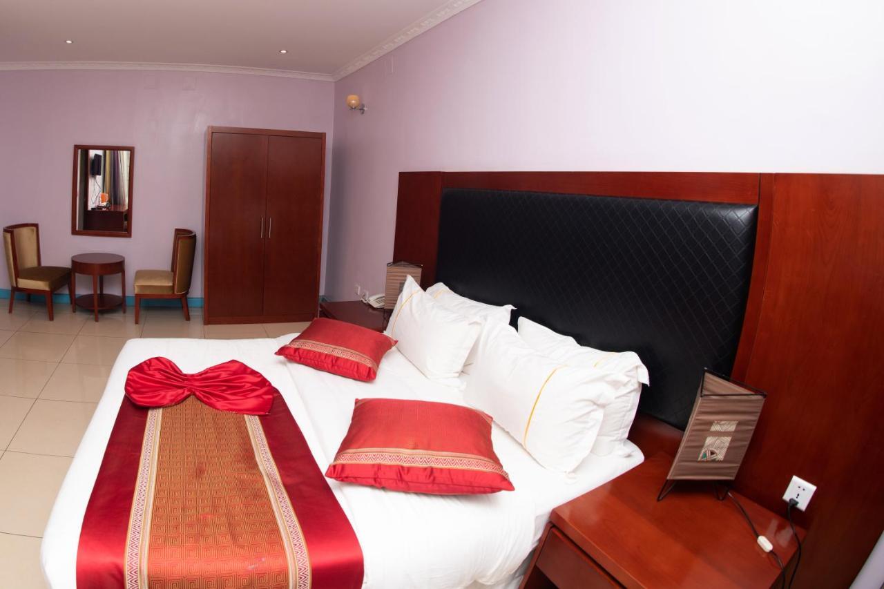 Orient Park Hotel Кигали Экстерьер фото