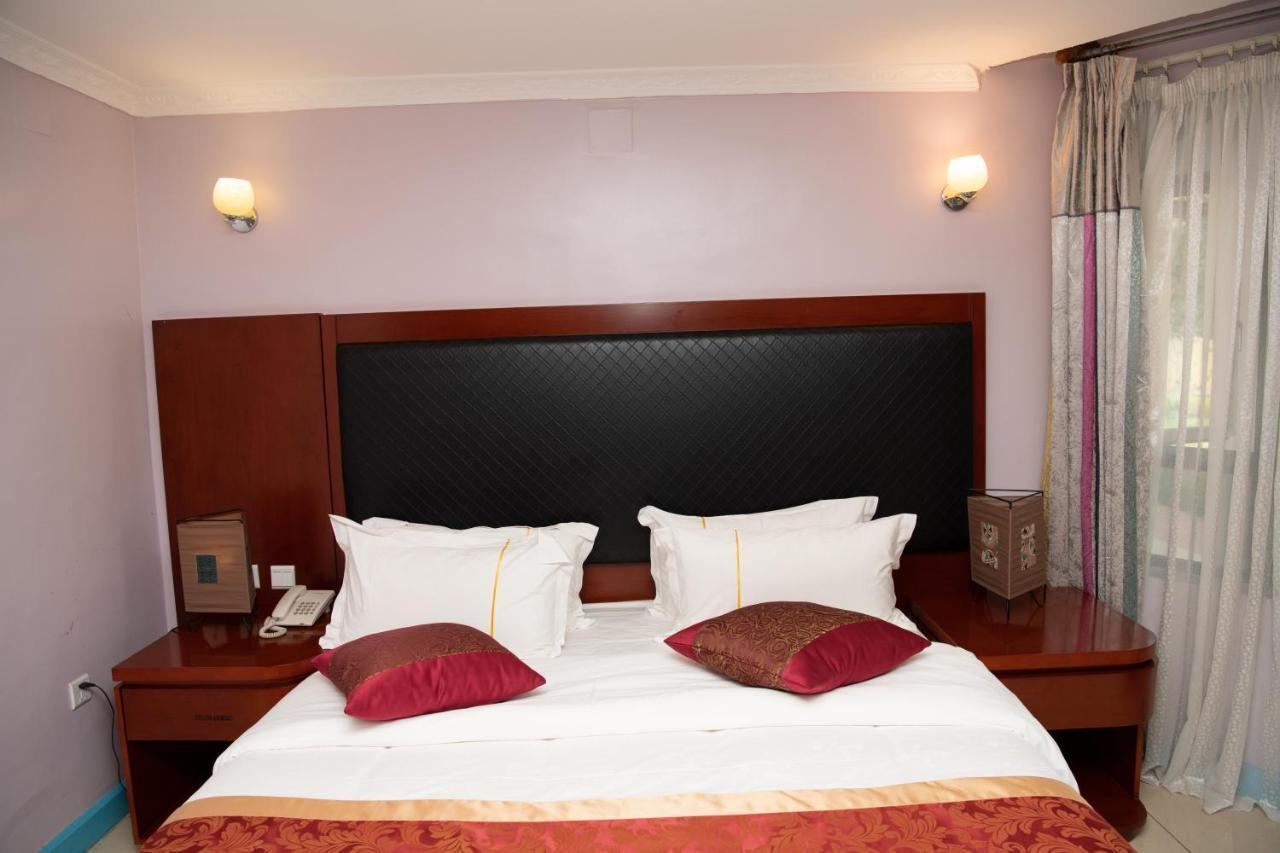 Orient Park Hotel Кигали Экстерьер фото