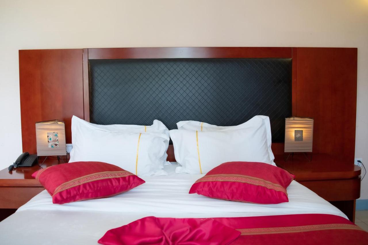 Orient Park Hotel Кигали Экстерьер фото